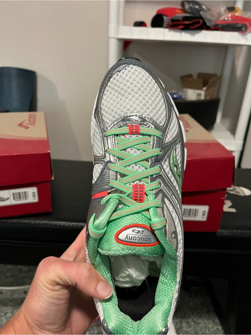 Never worn Saucony Womenโs Running Shoes